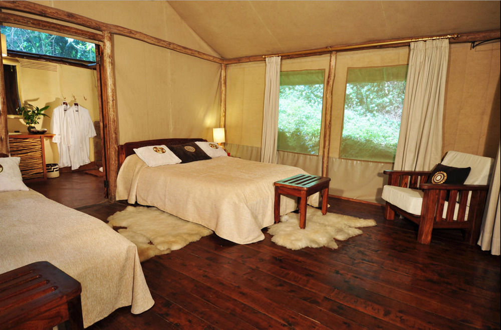 Sanctuary Gorilla Forest Camp Hotel Ntungamo  Eksteriør billede